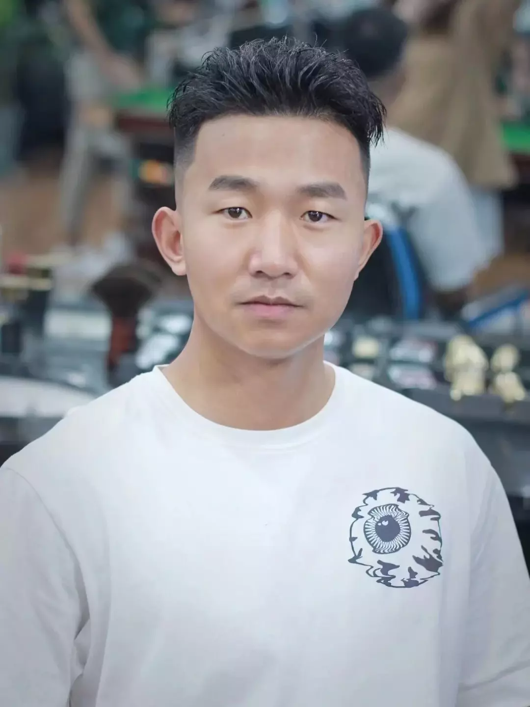 图片[3]-“两边铲光，中间不动”，2026男生潮流发型，剪这3款太帅了！-潮男潮北-潮男潮北