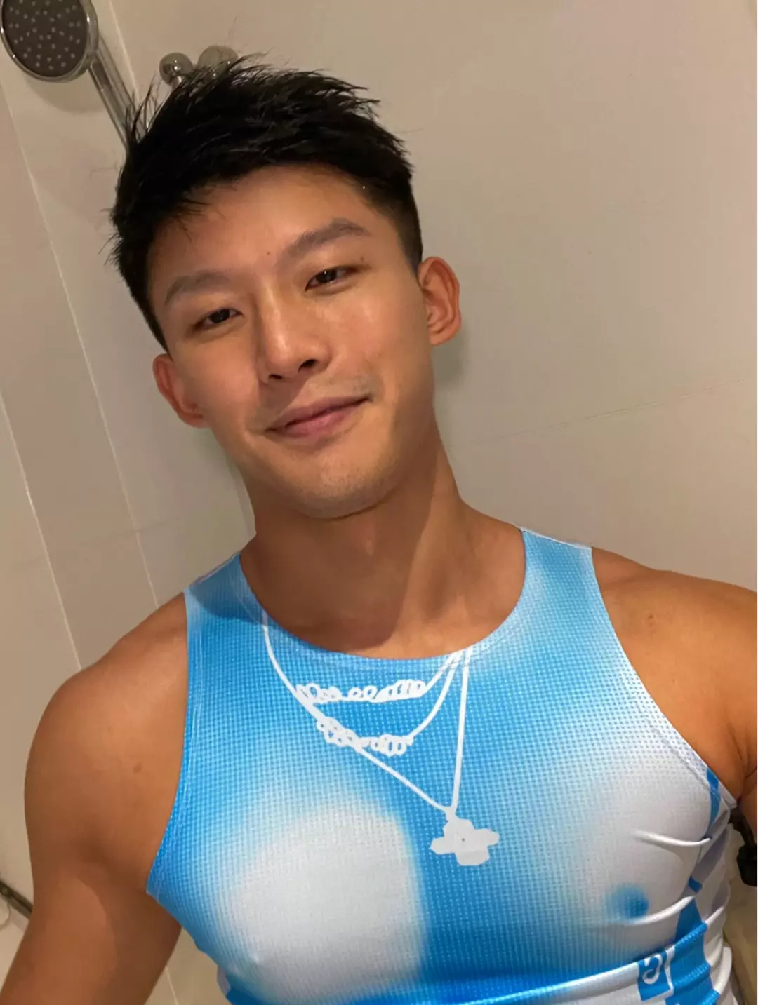 图片[22]-00后黑皮体育生安静内敛的涩感-小蓝短视频