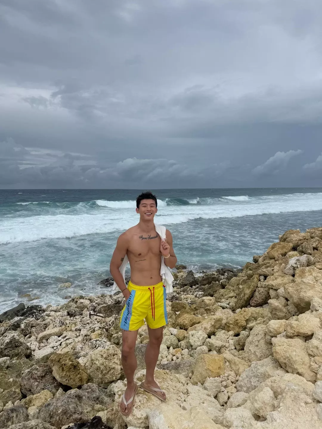 图片[6]-00后黑皮体育生安静内敛的涩感-小蓝短视频