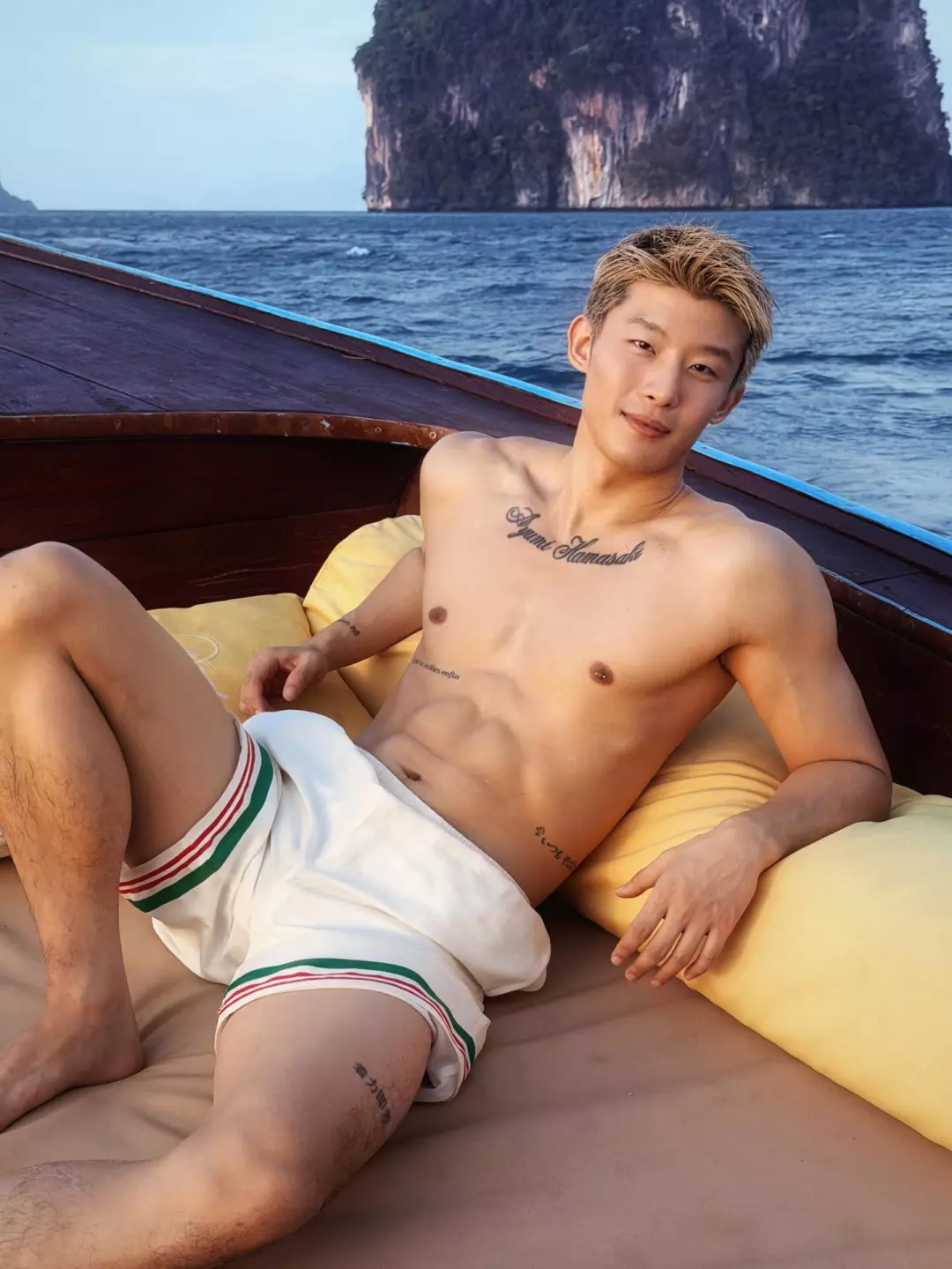 图片[7]-00后黑皮体育生安静内敛的涩感-小蓝短视频