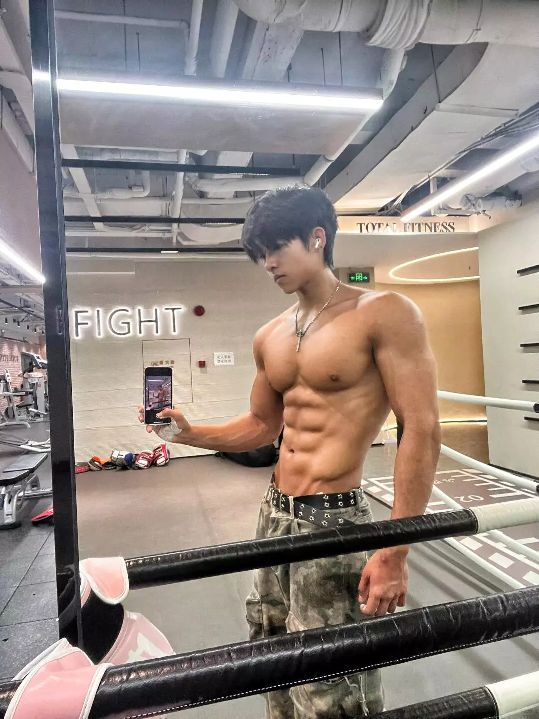 图片[11]-黑皮、腹肌、卷发、肌肉、反差，你中了几个？-小蓝短视频