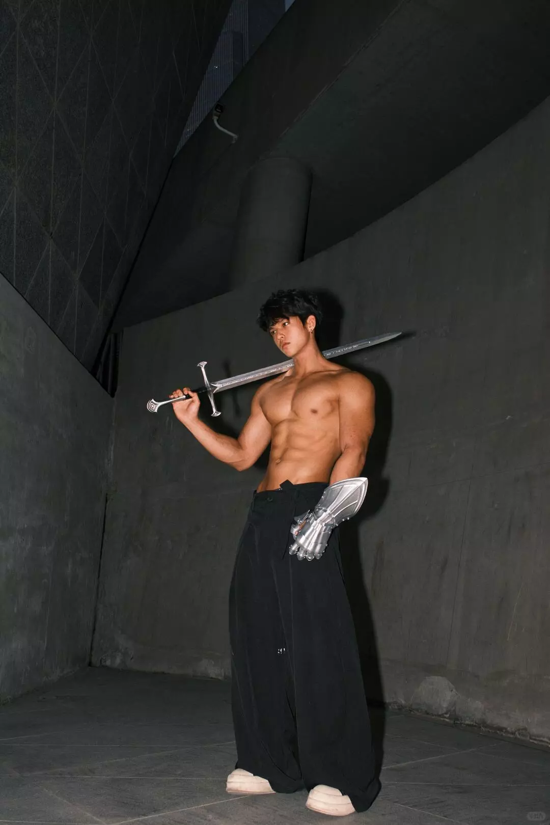 图片[18]-黑皮、腹肌、卷发、肌肉、反差，你中了几个？-小蓝短视频