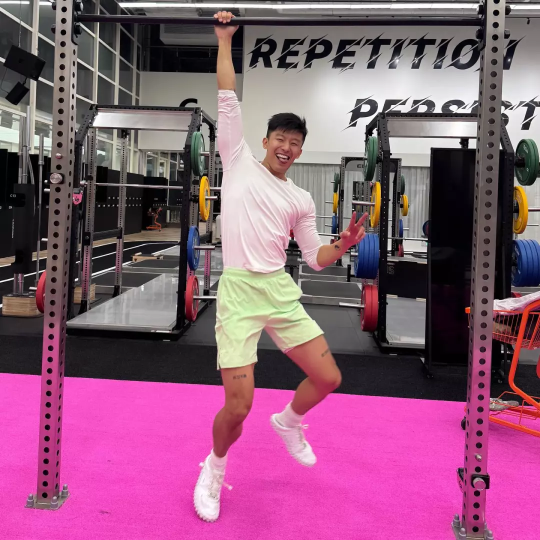 图片[17]-00后黑皮体育生安静内敛的涩感-小蓝短视频