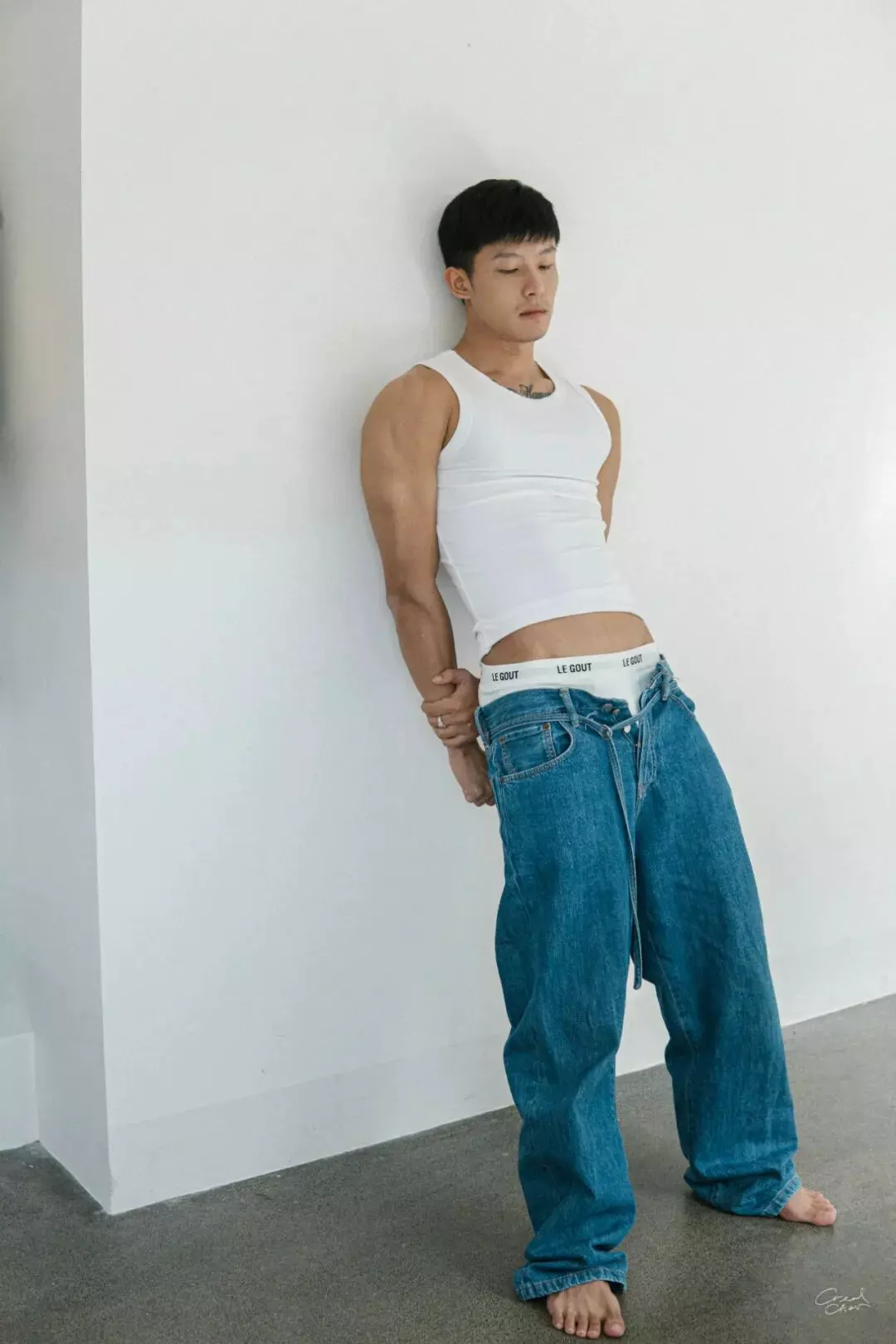 图片[12]-00后黑皮体育生安静内敛的涩感-小蓝短视频