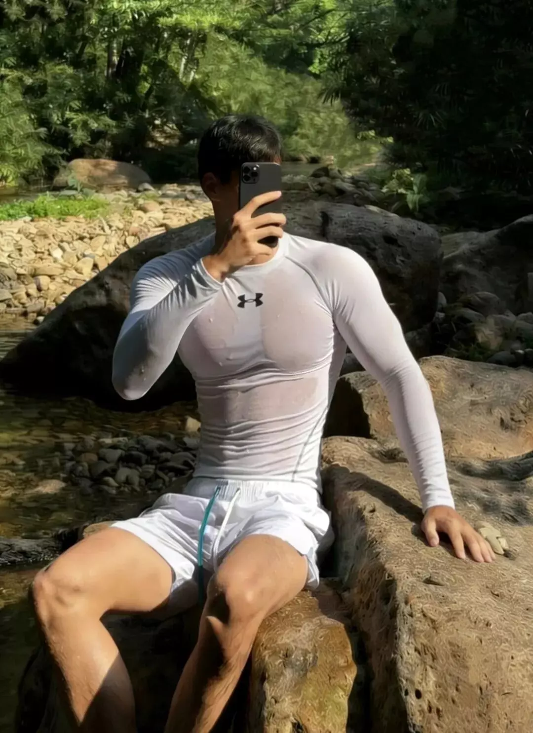 图片[3]-北体187肌肉紧身衣小狼狗，粗腿大包发育太好了....-小蓝短视频