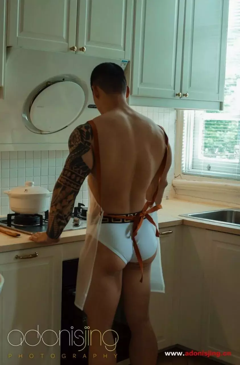 图片[2]-肌肉私教上门做饭，这课我能上一辈子！-小蓝短视频