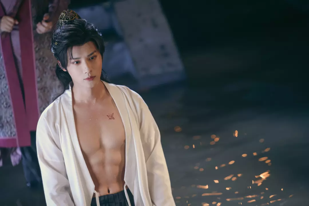 图片[11]-“古偶男神”武了十年无人知，衣服一脱全网爆火！-潮男潮北-潮男潮北