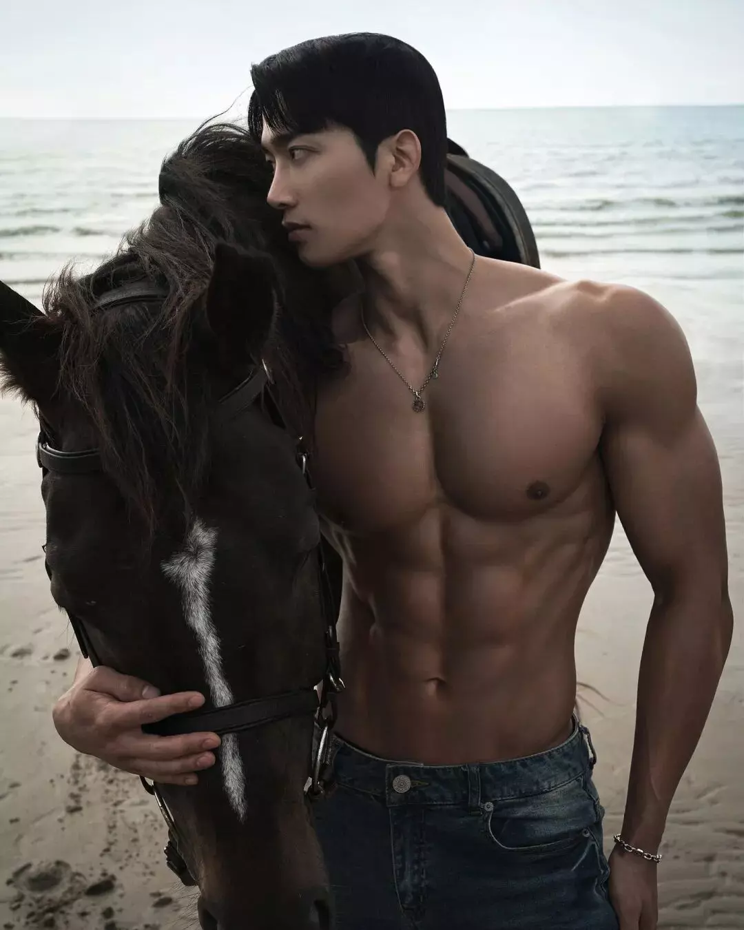 图片[17]-健身大肌霸维度拉满，腹肌对称到犯规-潮男潮北-潮男潮北