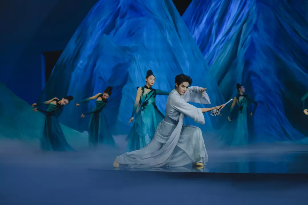 图片[10]-“古偶男神”武了十年无人知，衣服一脱全网爆火！-潮男潮北-潮男潮北