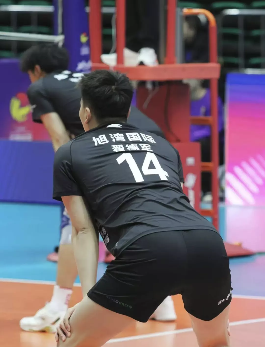 图片[4]-山东男排翟德军撩衣太好看，195CM长腿纵身一跃实力藏不住！-潮男潮北-潮男潮北