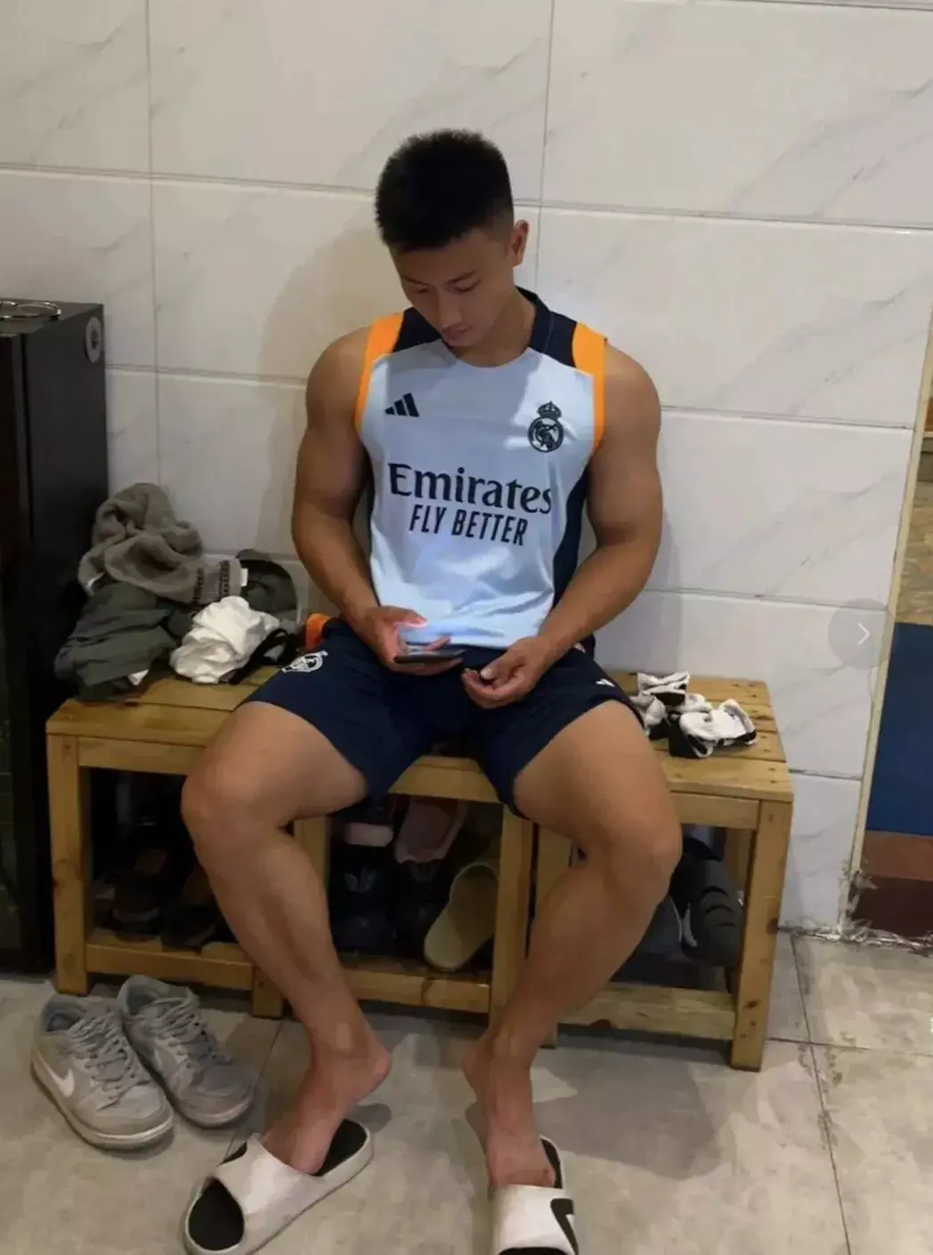 图片[2]-超帅已婚人夫哥卖自己的倒模，直男玩得也太开放了！-潮男潮北-潮男潮北