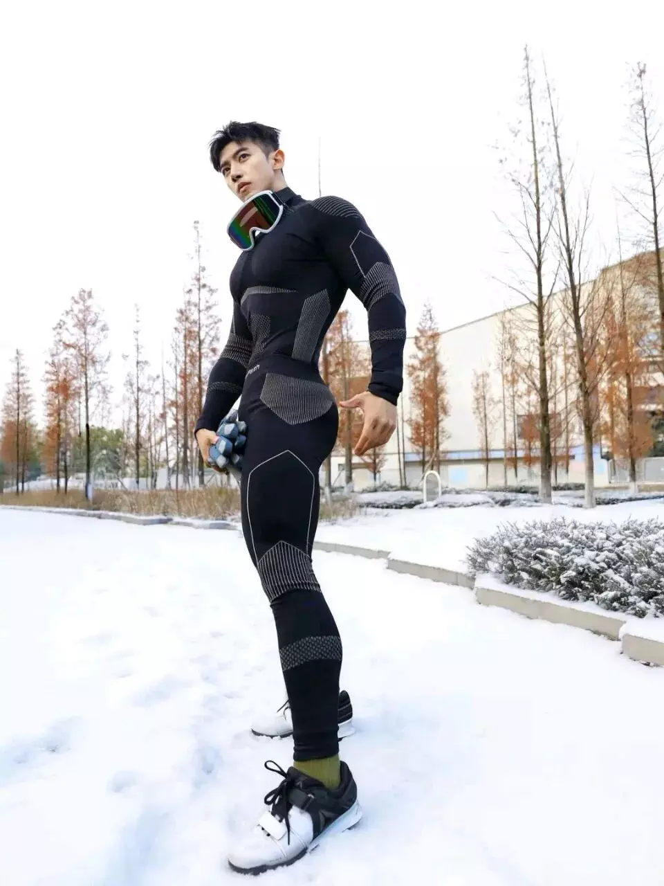 图片[20]-大胸围运动型男紧身衣穿搭太显肌肉线条-潮男潮北-潮男潮北