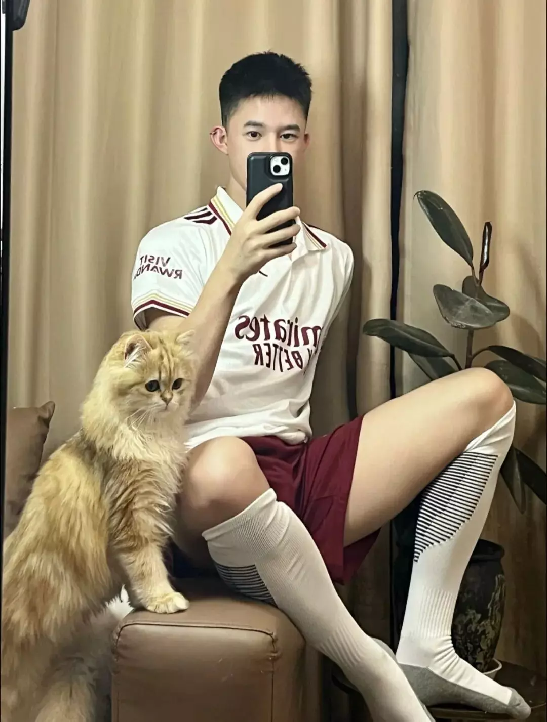 图片[6]-187Gay圈白袜粗腿天菜男高体育生，网友直呼太帅啦...-小蓝短视频