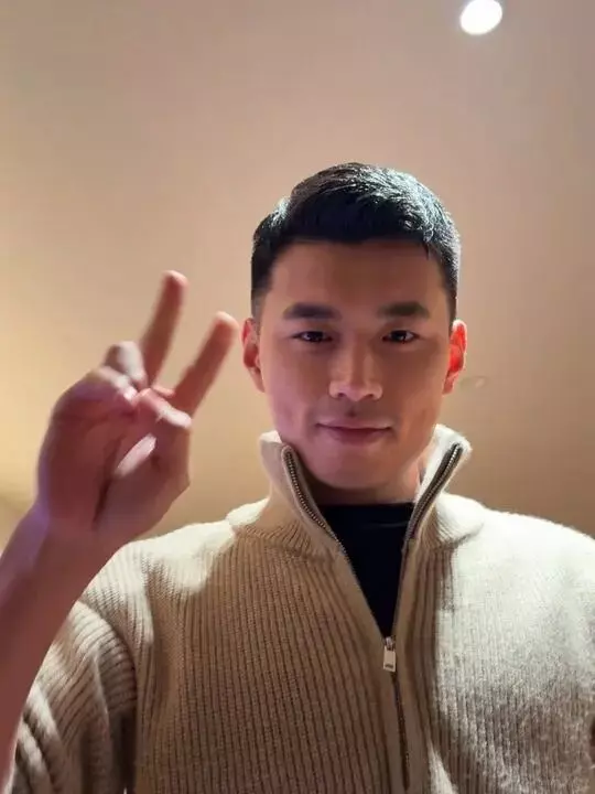 图片[11]-超帅已婚人夫哥卖自己的倒模，直男玩得也太开放了！-潮男潮北-潮男潮北