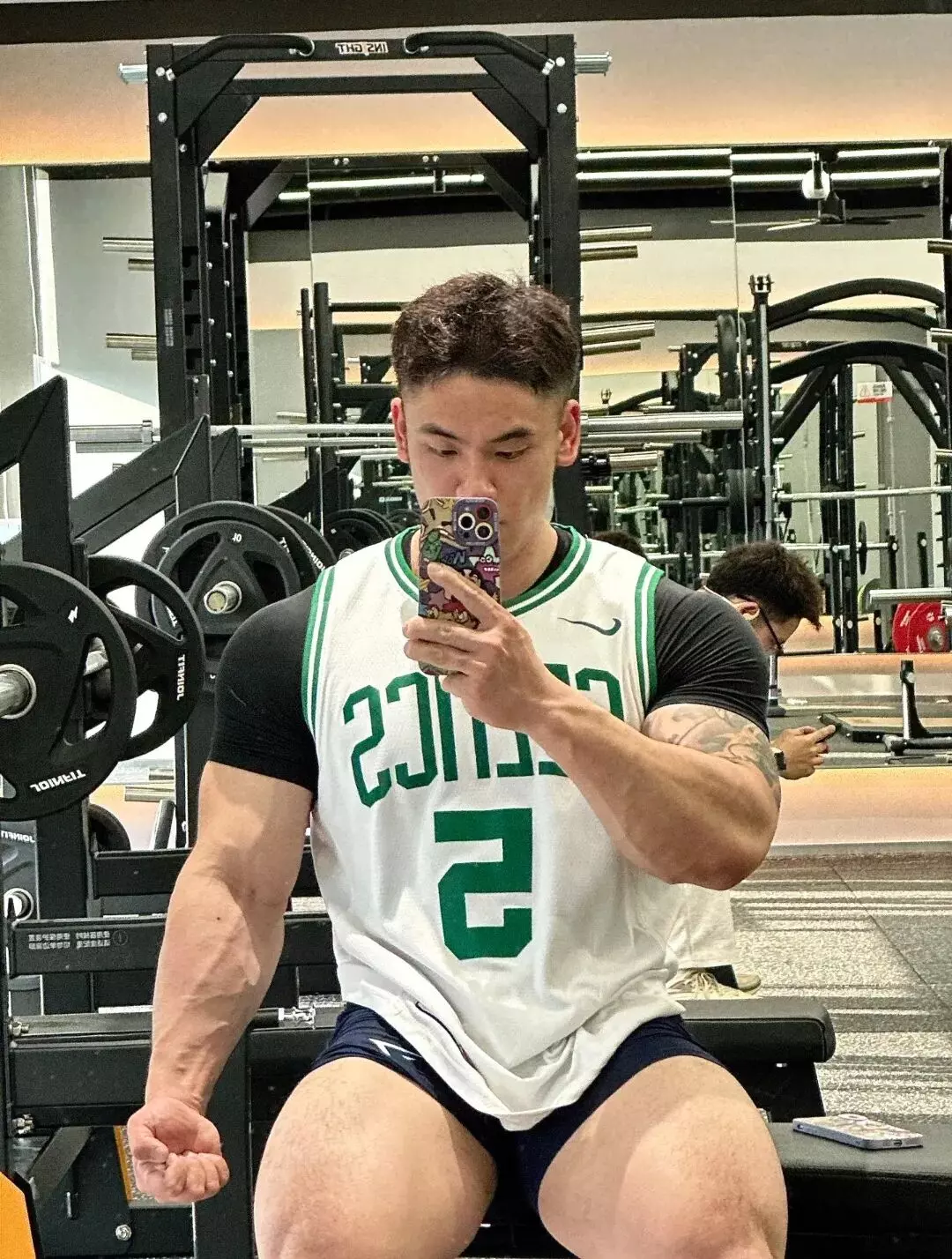 图片[7]-一个蜂腰翘臀器大体壮的体育生男盆友，是什么感受？-小蓝短视频