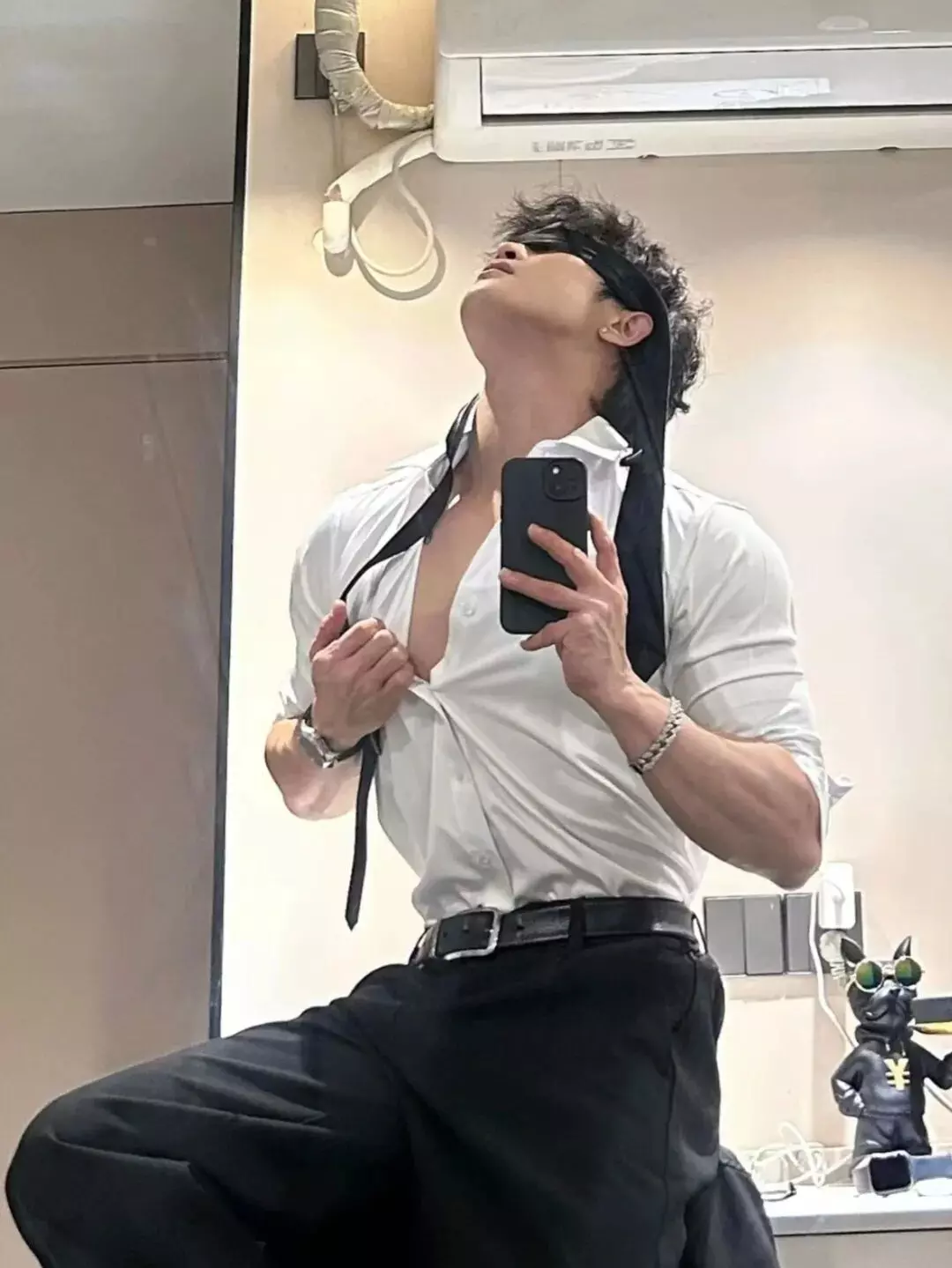 图片[6]-东北187cm直男肉壮体育生，私下秀肌肉竟然这么大！-潮男潮北-潮男潮北