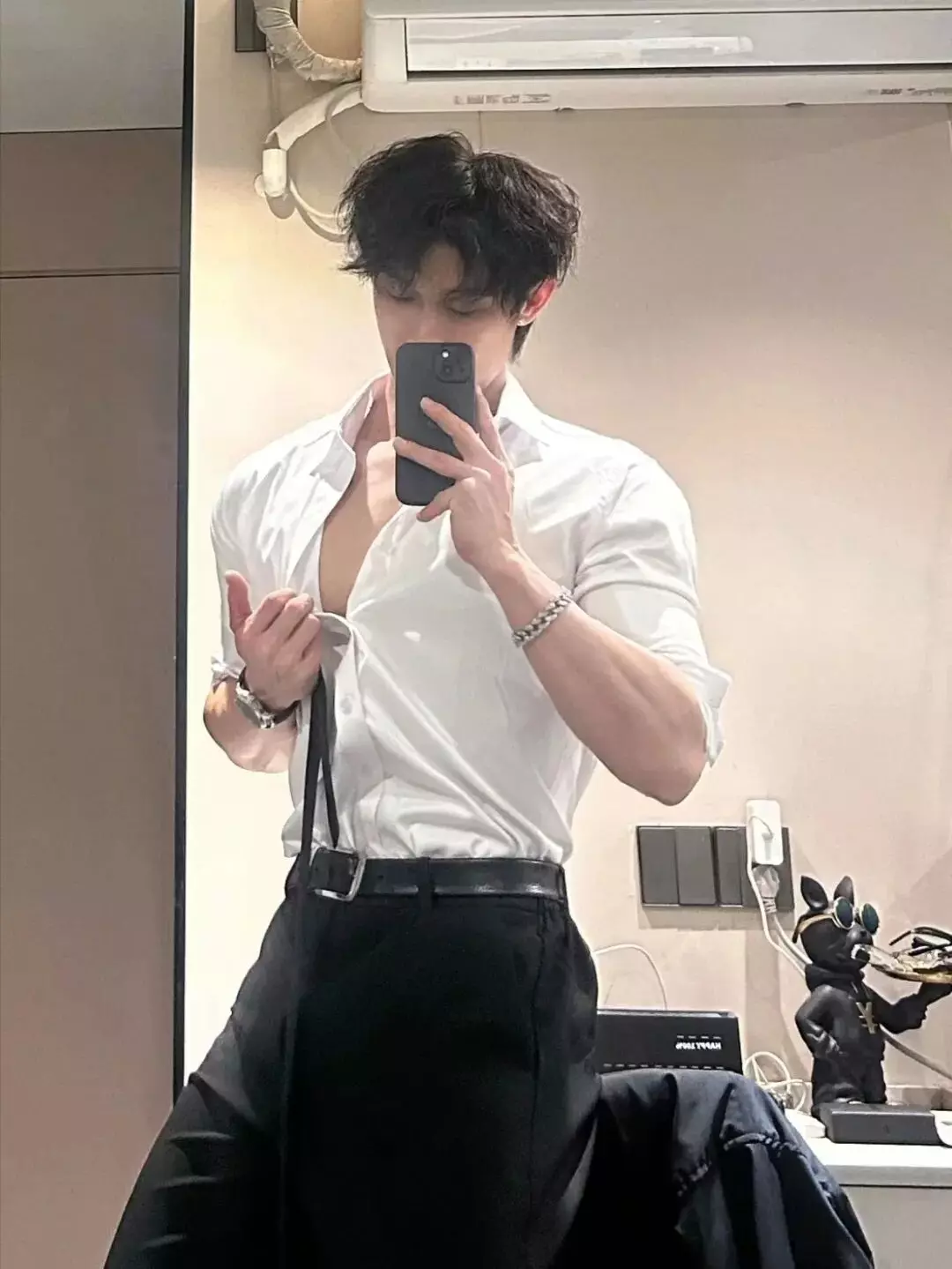 图片[8]-东北187cm直男肉壮体育生，私下秀肌肉竟然这么大！-潮男潮北-潮男潮北