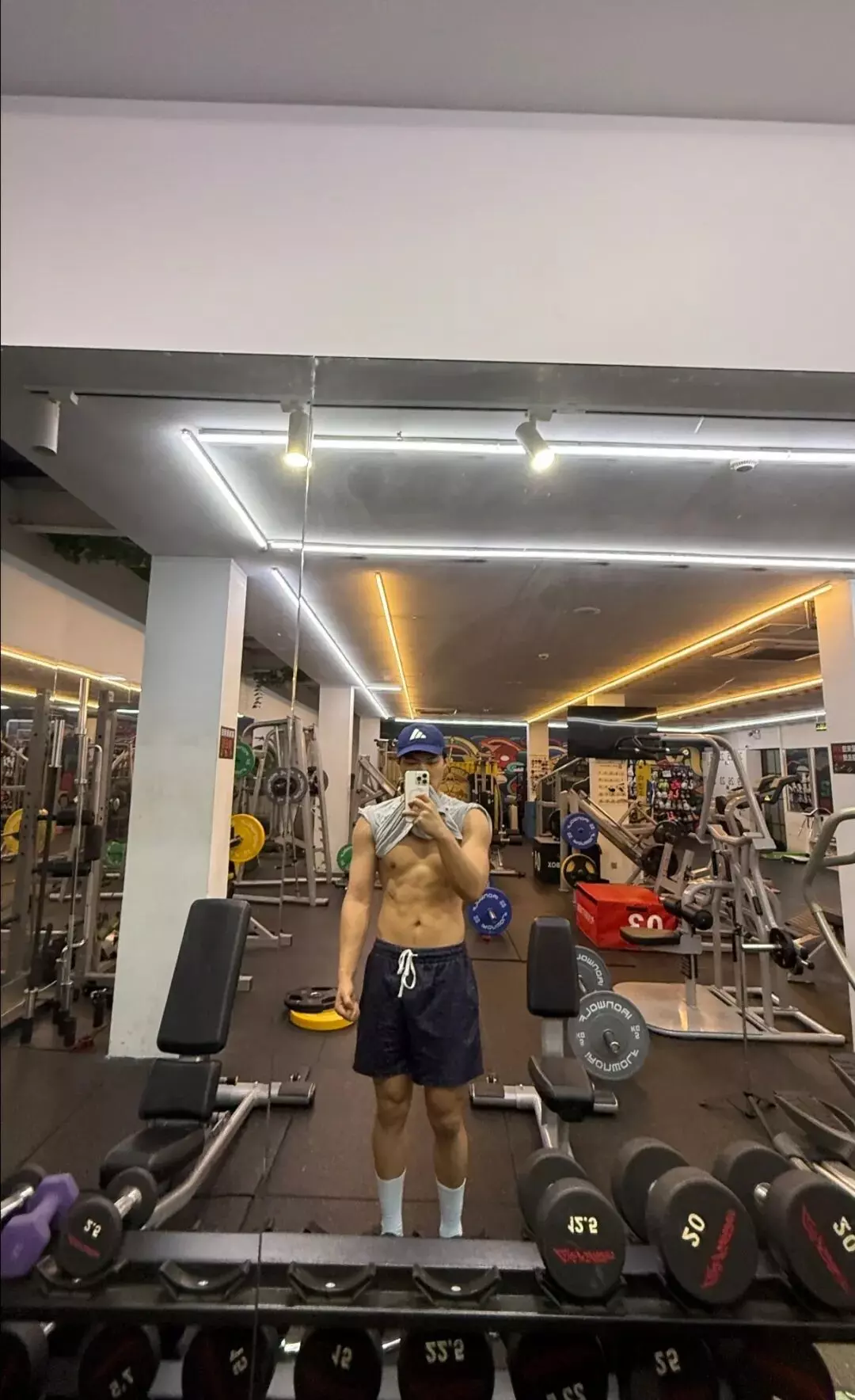 图片[8]-近期爆火的凶猛直男装Top吸男粉！壮硕麒麟臂荷尔蒙爆棚....-小蓝短视频