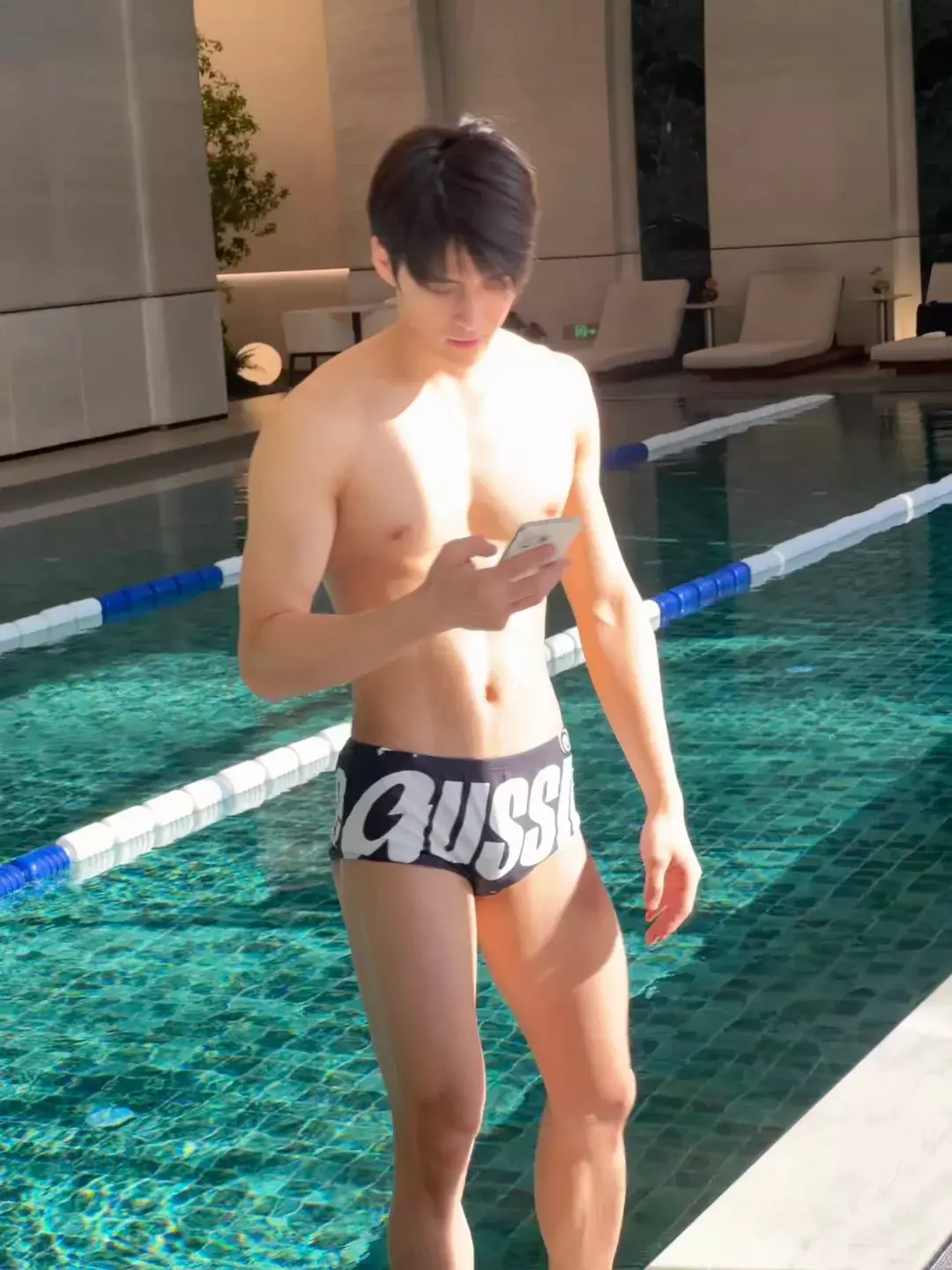 图片[6]-广州好热，游泳教练依然在过夏天-潮男潮北-潮男潮北