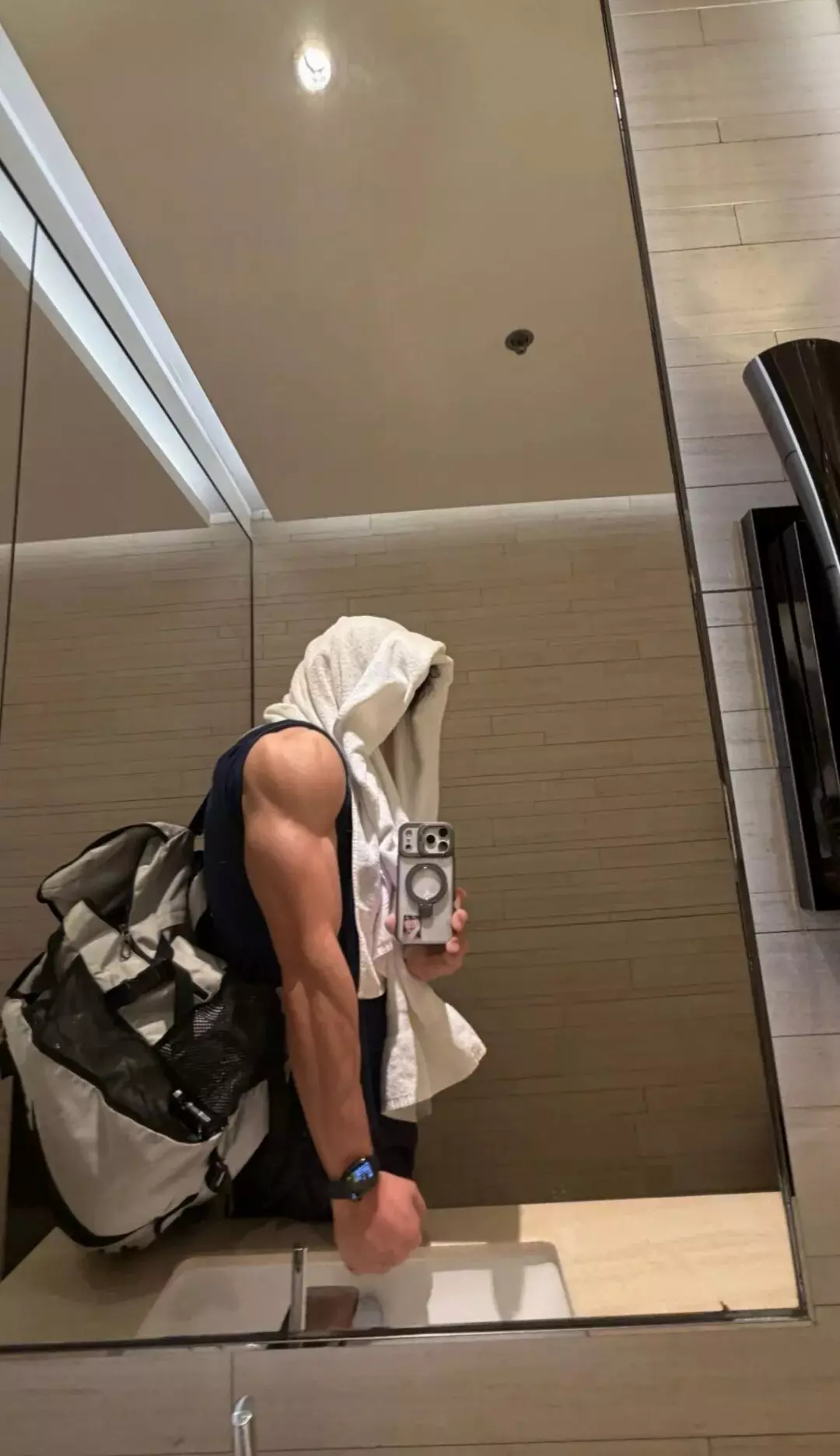 图片[6]-近期爆火的凶猛直男装Top吸男粉！壮硕麒麟臂荷尔蒙爆棚....-小蓝短视频