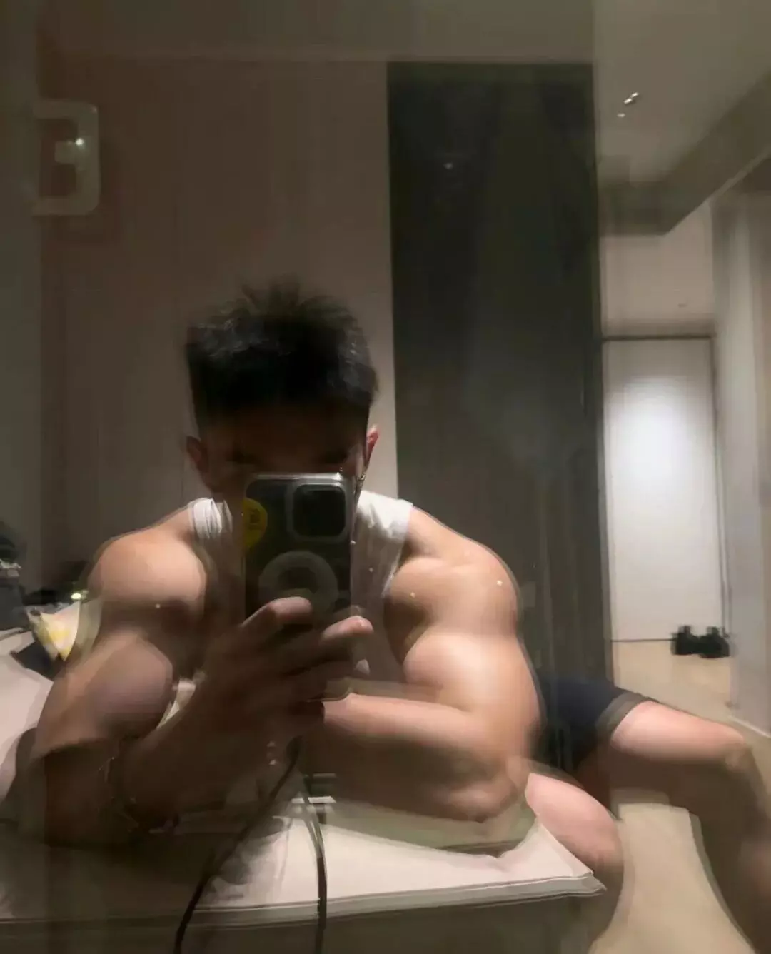 图片[12]-186cm东北直男体育生，这个腹肌有亮点……-潮男潮北-潮男潮北