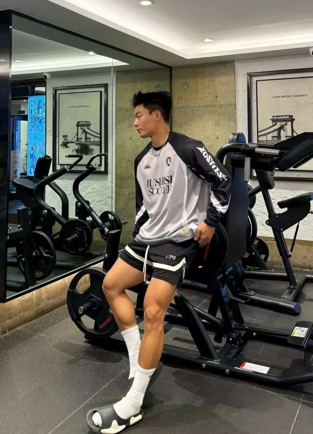 图片[13]-武汉爆火的超猛肌肉健身教练，健身房打桩超持久....-潮男潮北-潮男潮北