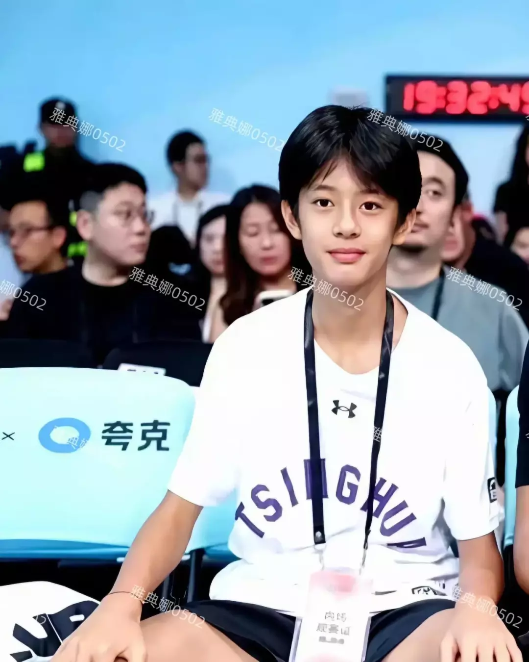 图片[7]-孙俪儿子今年15岁了！还是篮球体育生，大长腿配帅气颜值！-小蓝短视频