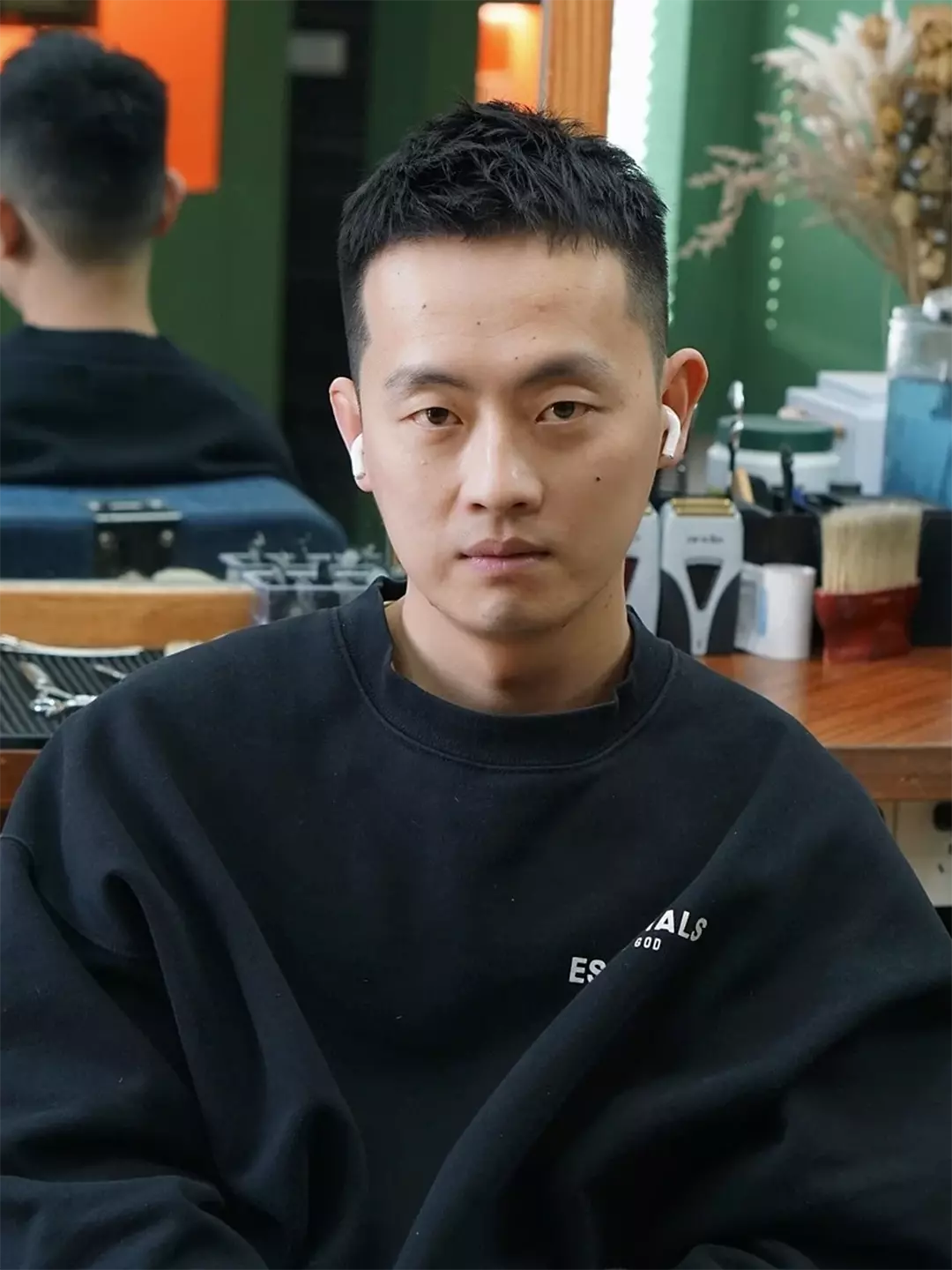 图片[3]-男生“短发”怎么剪才好看？试试这3款发型，清爽阳光又帅气！-小蓝短视频