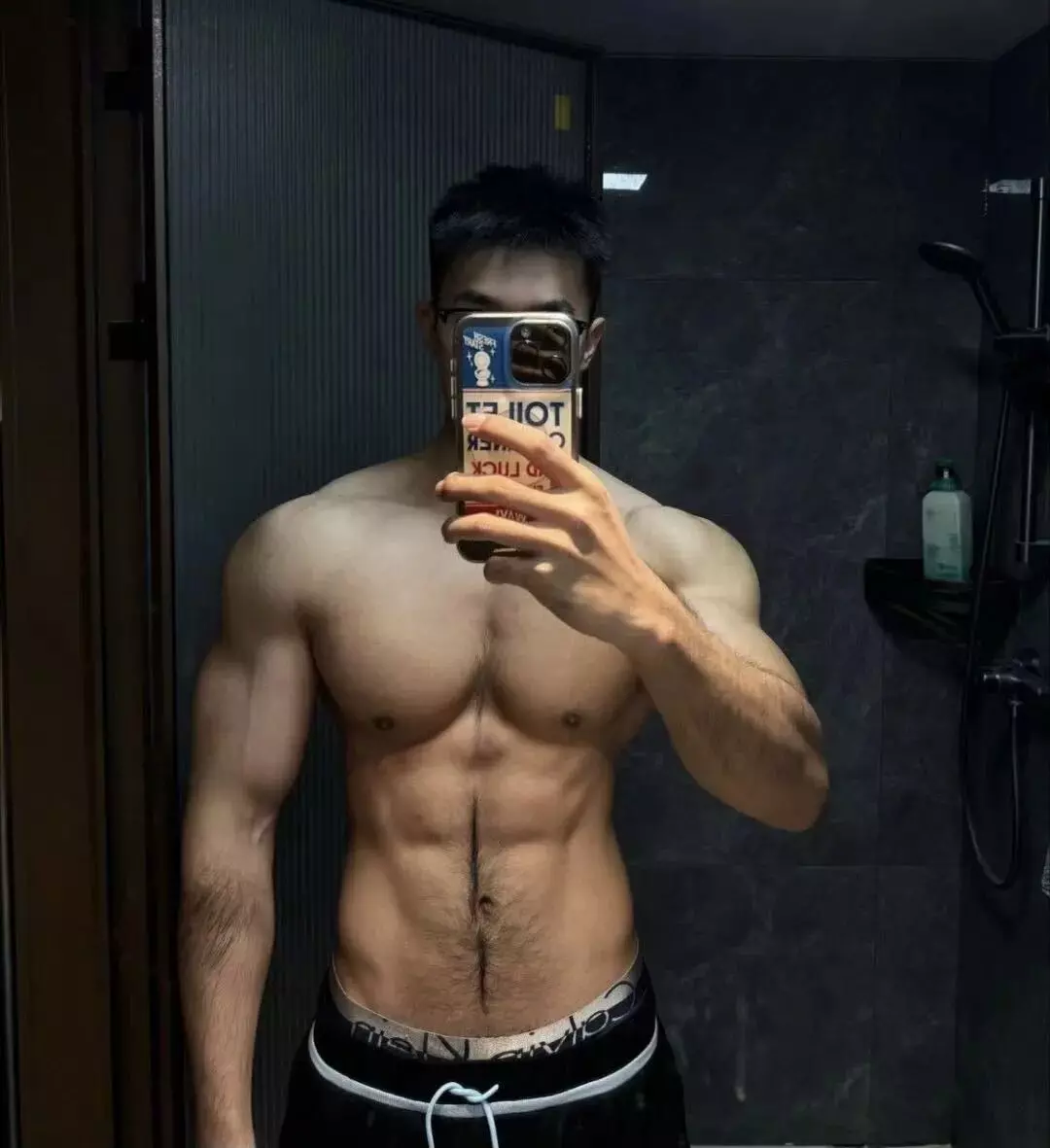 图片[8]-186cm东北直男体育生，这个腹肌有亮点……-潮男潮北-潮男潮北