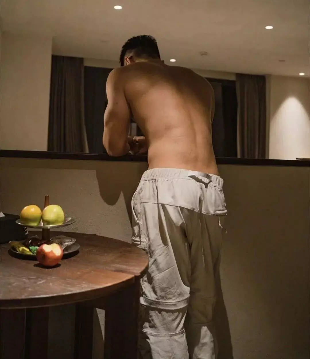 图片[10]-186cm东北直男体育生，这个腹肌有亮点……-潮男潮北-潮男潮北