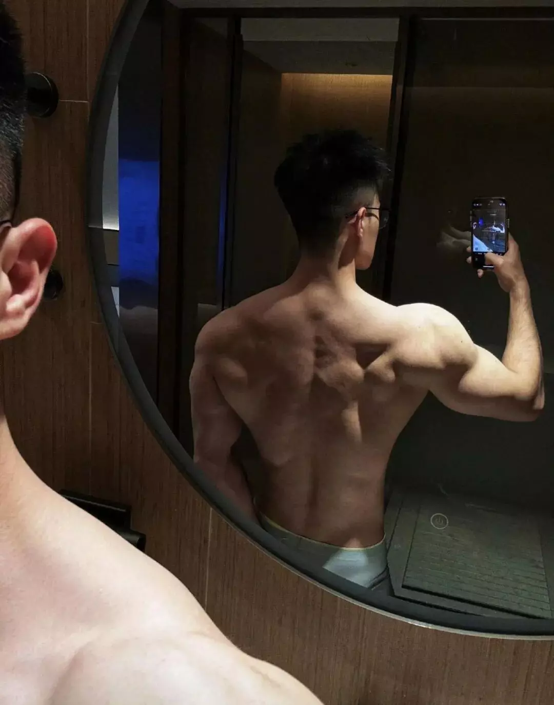 图片[9]-186cm东北直男体育生，这个腹肌有亮点……-潮男潮北-潮男潮北