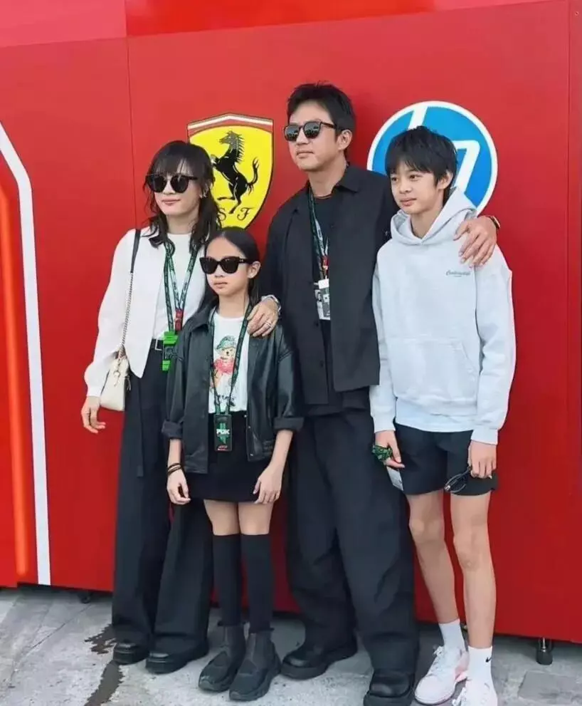 图片[5]-孙俪儿子今年15岁了！还是篮球体育生，大长腿配帅气颜值！-小蓝短视频