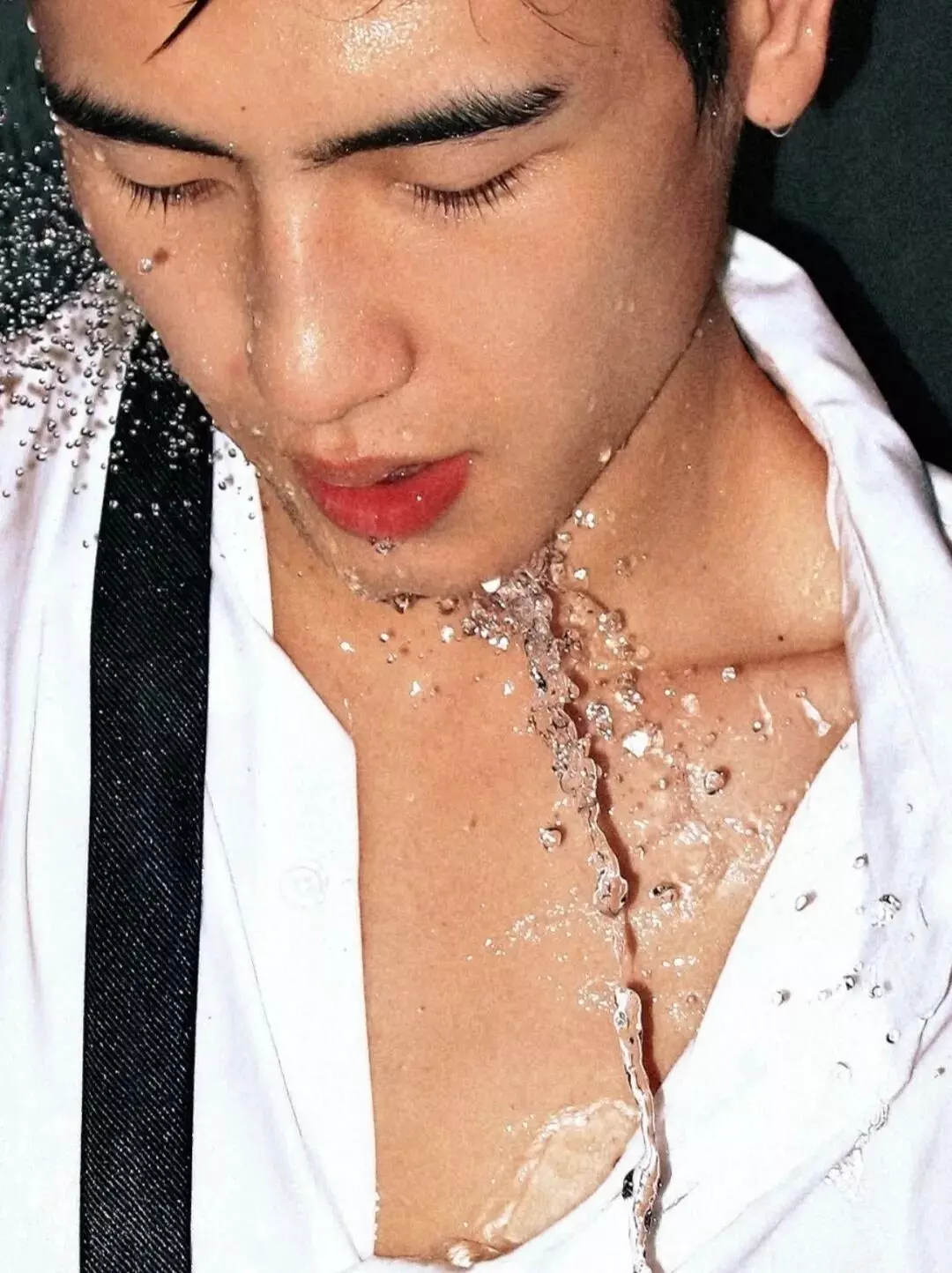 图片[6]-187cm硬汉痞帅黑皮体育生，曾和男网红暧昧不断....-小蓝短视频