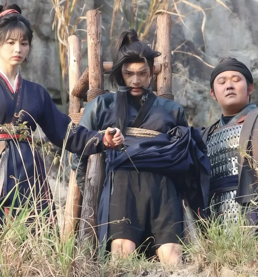 图片[6]-《逐玉》男五号意外出圈，一脱成就名场面！-小蓝短视频