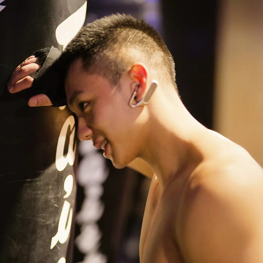 图片[4]-这组肌肉帅哥头像，包上头的 | 帅哥真人照片 | 男生头像-小蓝短视频