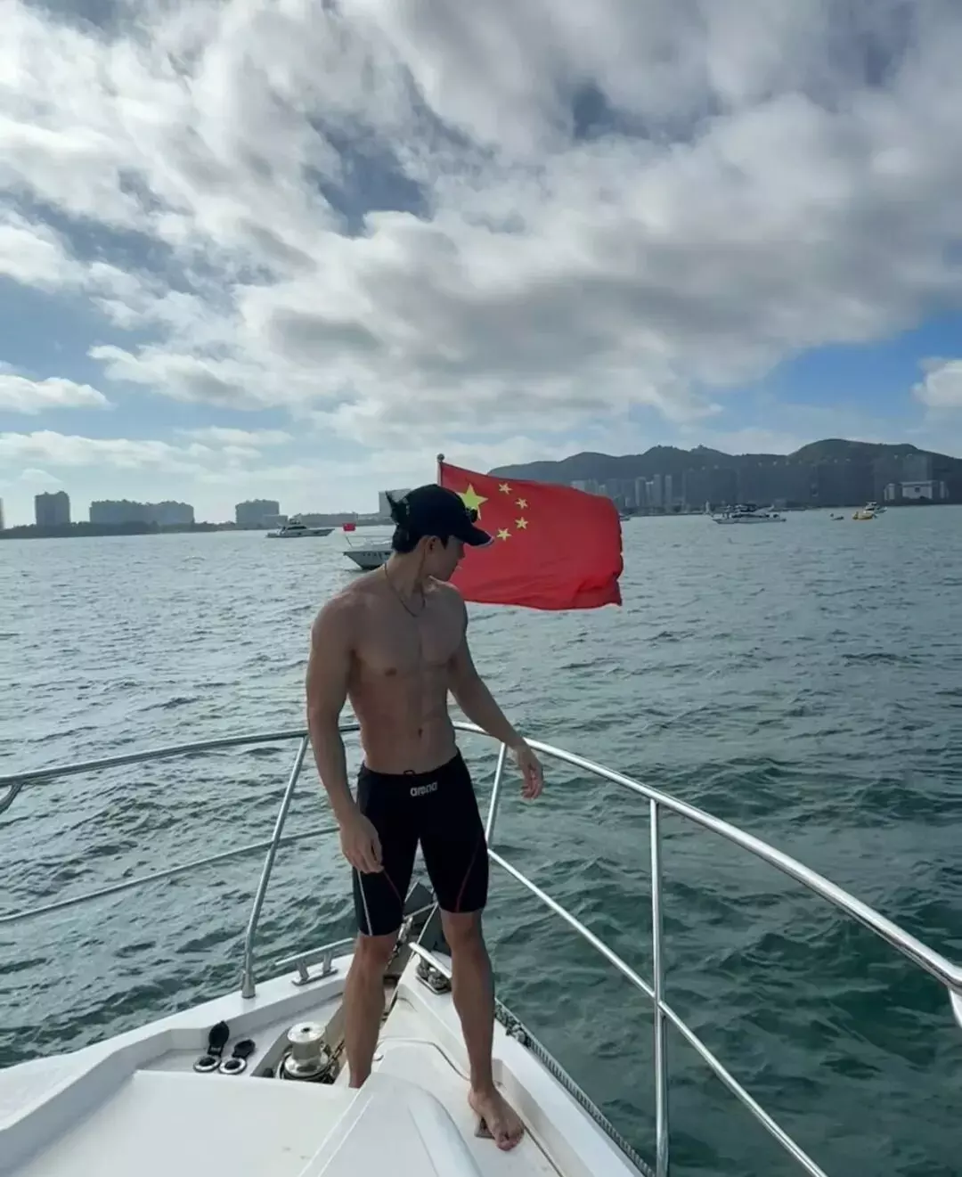 图片[16]-广州体院肌肉体育生火了？不仅下海，还同时和多名学弟暧昧不清....-小蓝短视频