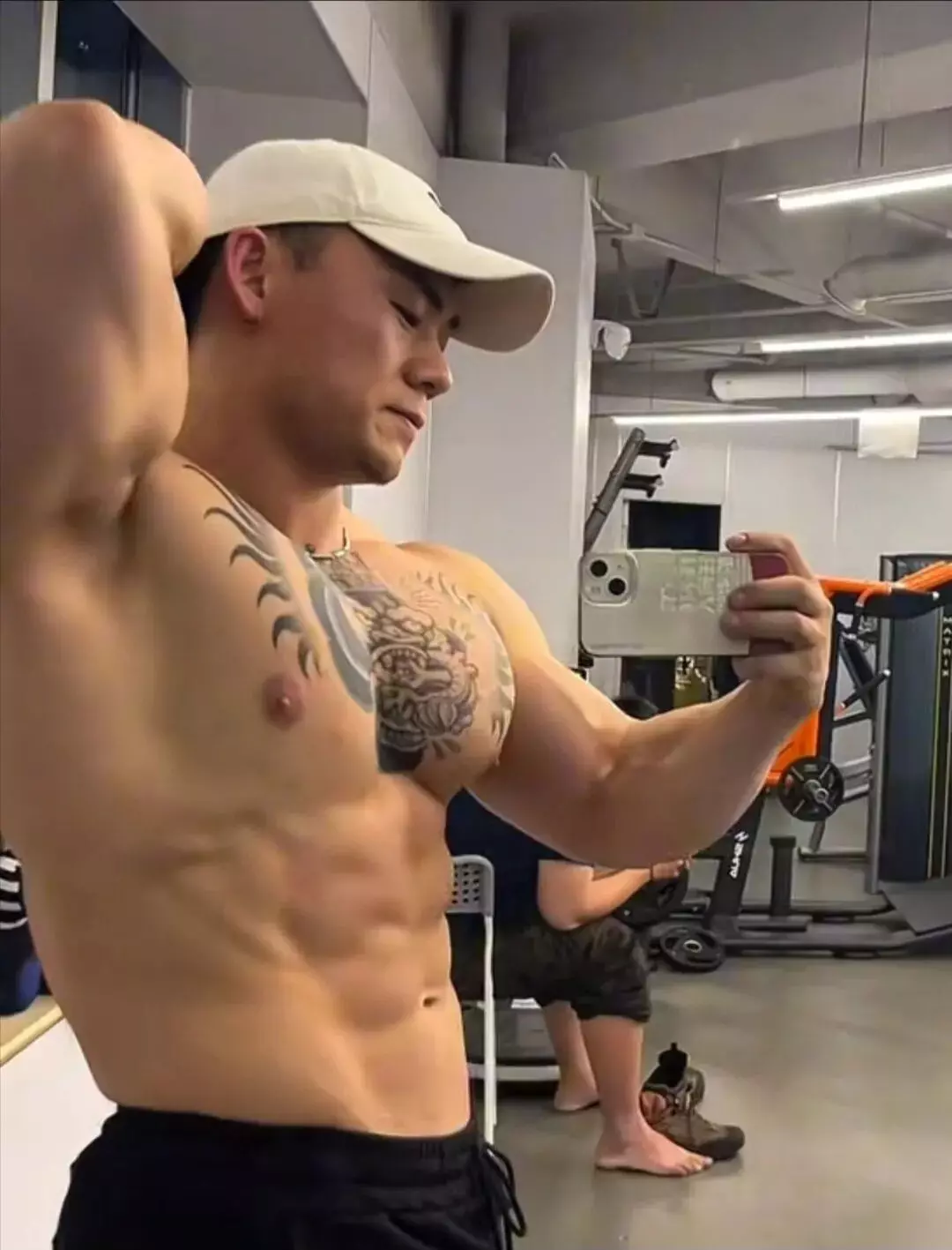 图片[15]-春暖花开，动起来浪起来，把体育生大肌肉练起来-潮男潮北-潮男潮北