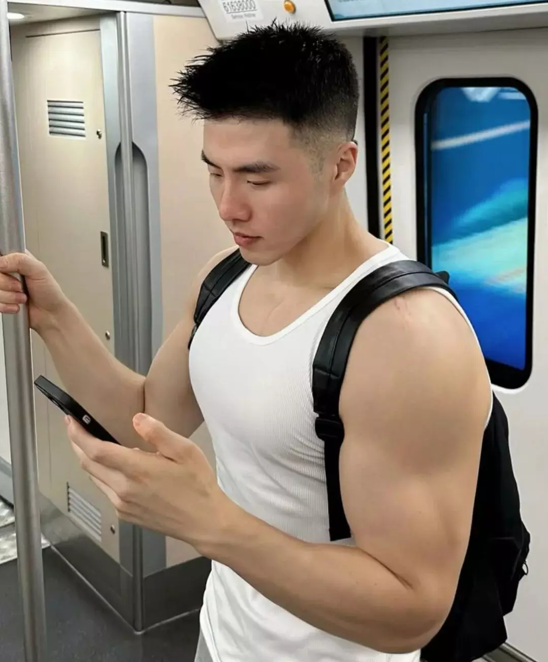 图片[3]-男生除了“寸头”发型，剪这3款造型也很帅，无论长短都好看！-潮男潮北-潮男潮北