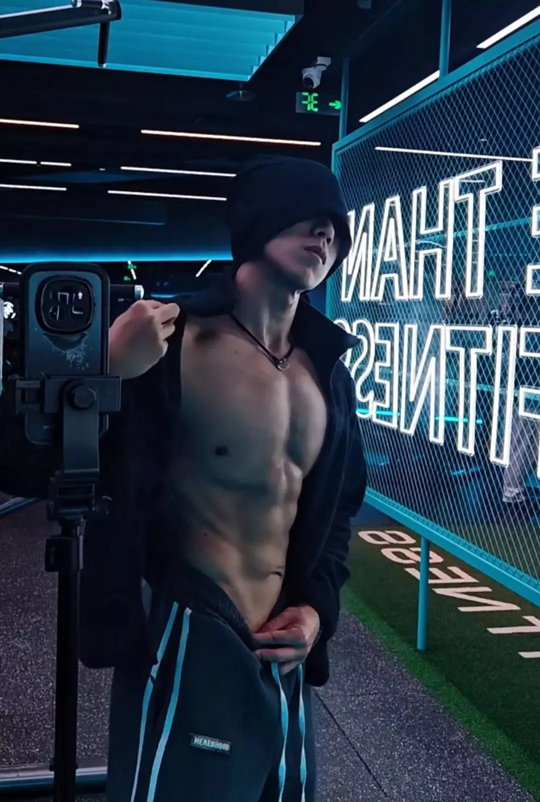 图片[16]-春暖花开，动起来浪起来，把体育生大肌肉练起来-潮男潮北-潮男潮北