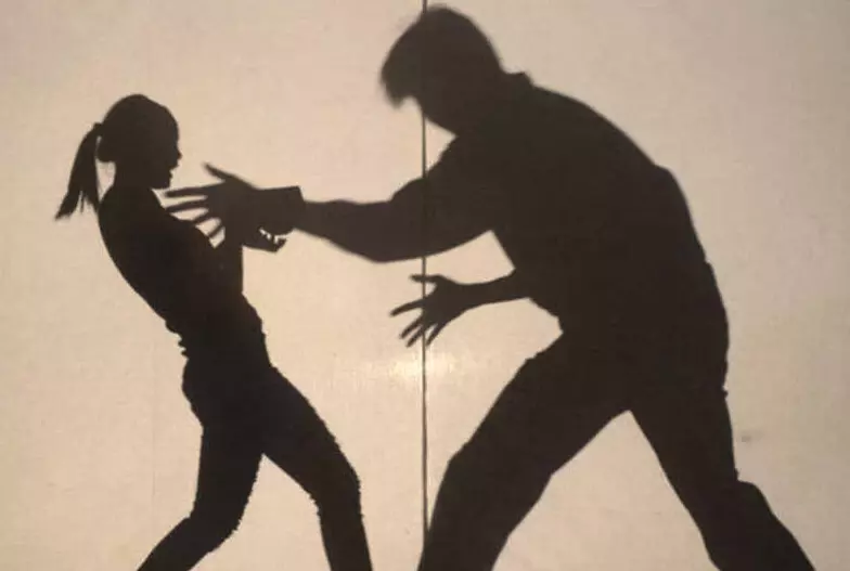 高雄男子男扮女装回家，竟遭印度男子尾随入室强暴，判决出炉！-潮男潮北