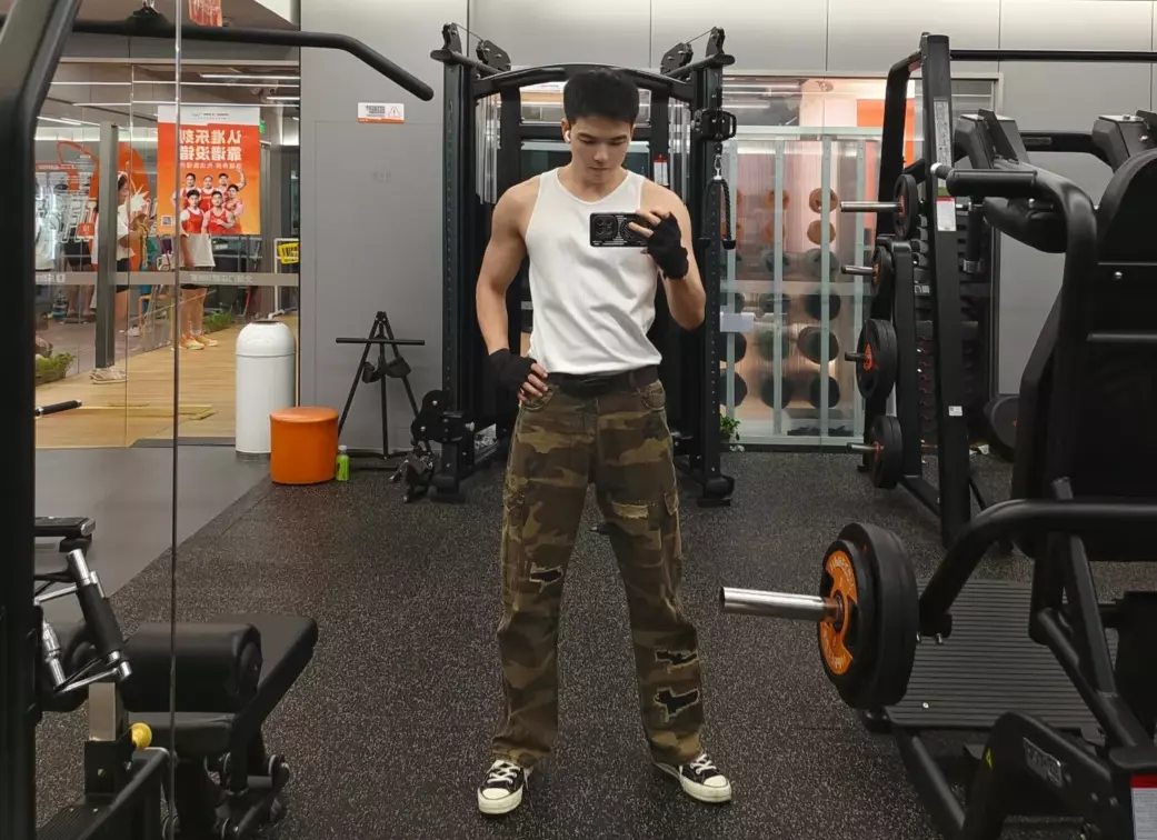 图片[5]-四年前已“塌房”男艺人：如今转型当网红，变化大到不敢认！-小蓝短视频