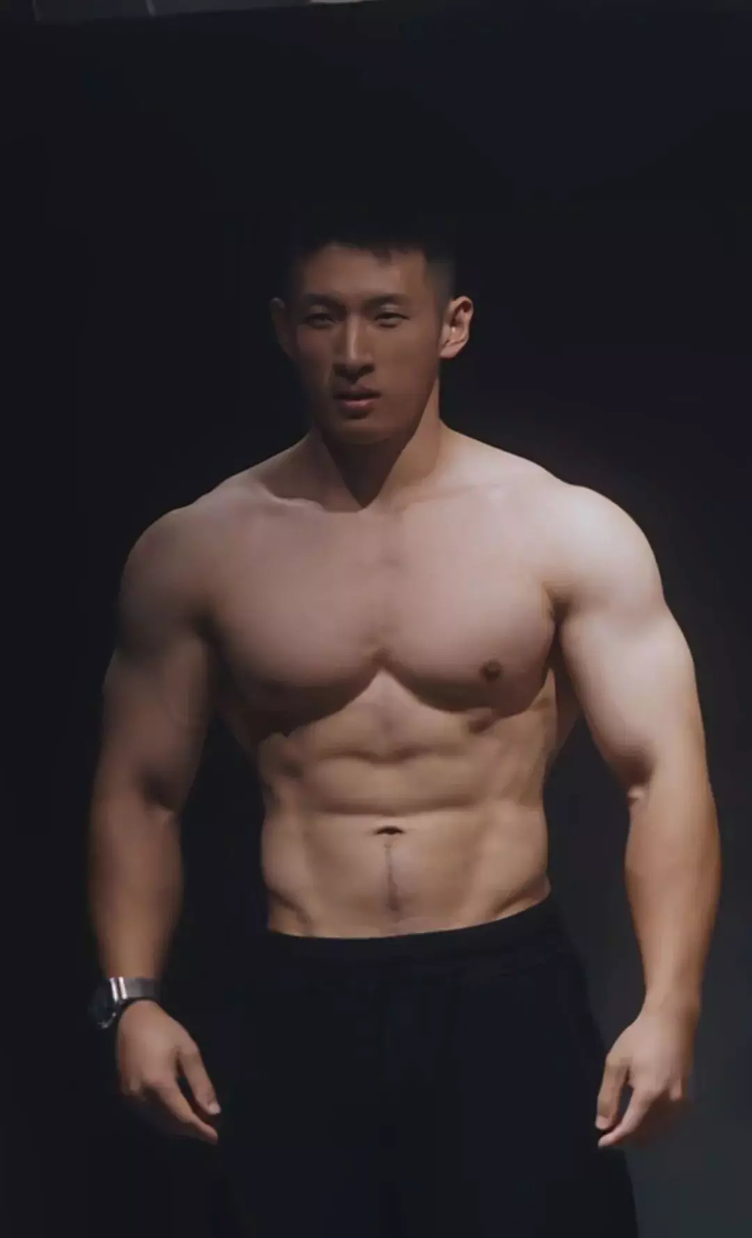 图片[5]-体育柔道摔跤体育生大男人，器大体壮百般动作柔韧有余-小蓝短视频