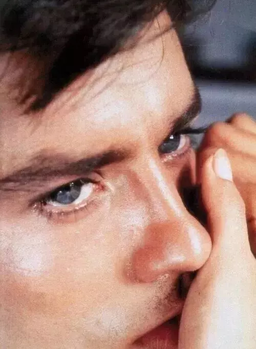 图片[2]-小时候好看，爸妈疼叔舅爱；成年后迷人，姑娘追媳妇拽；老去后糟朽，外人嫌家人怪！-小蓝短视频