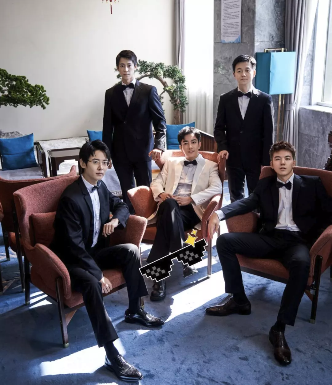 四年前“塌房”男艺人仝卓：转型当网红直播被质疑擦边？-小蓝短视频