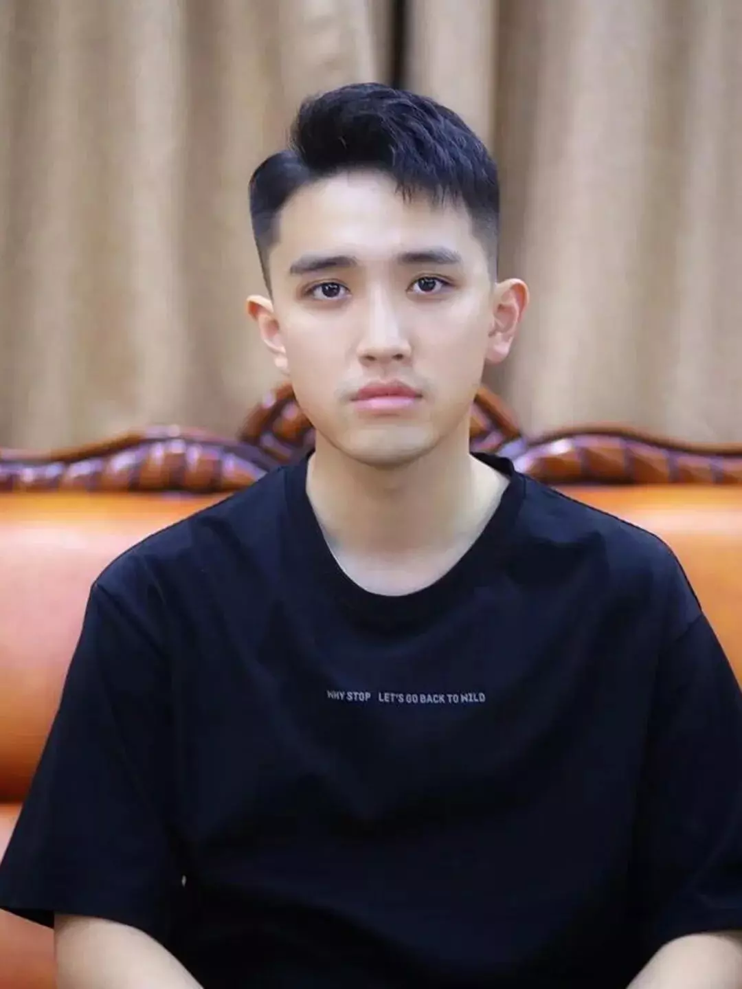 图片[3]-“两边剃短，中间不动”，2026男生潮流发型，剪这3款真的太帅了-小蓝短视频