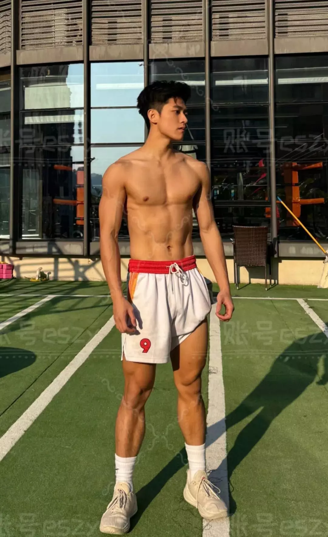 图片[3]-武汉187直男体育生为流量直男装gay？网友爆料他在推特爆火...-小蓝短视频