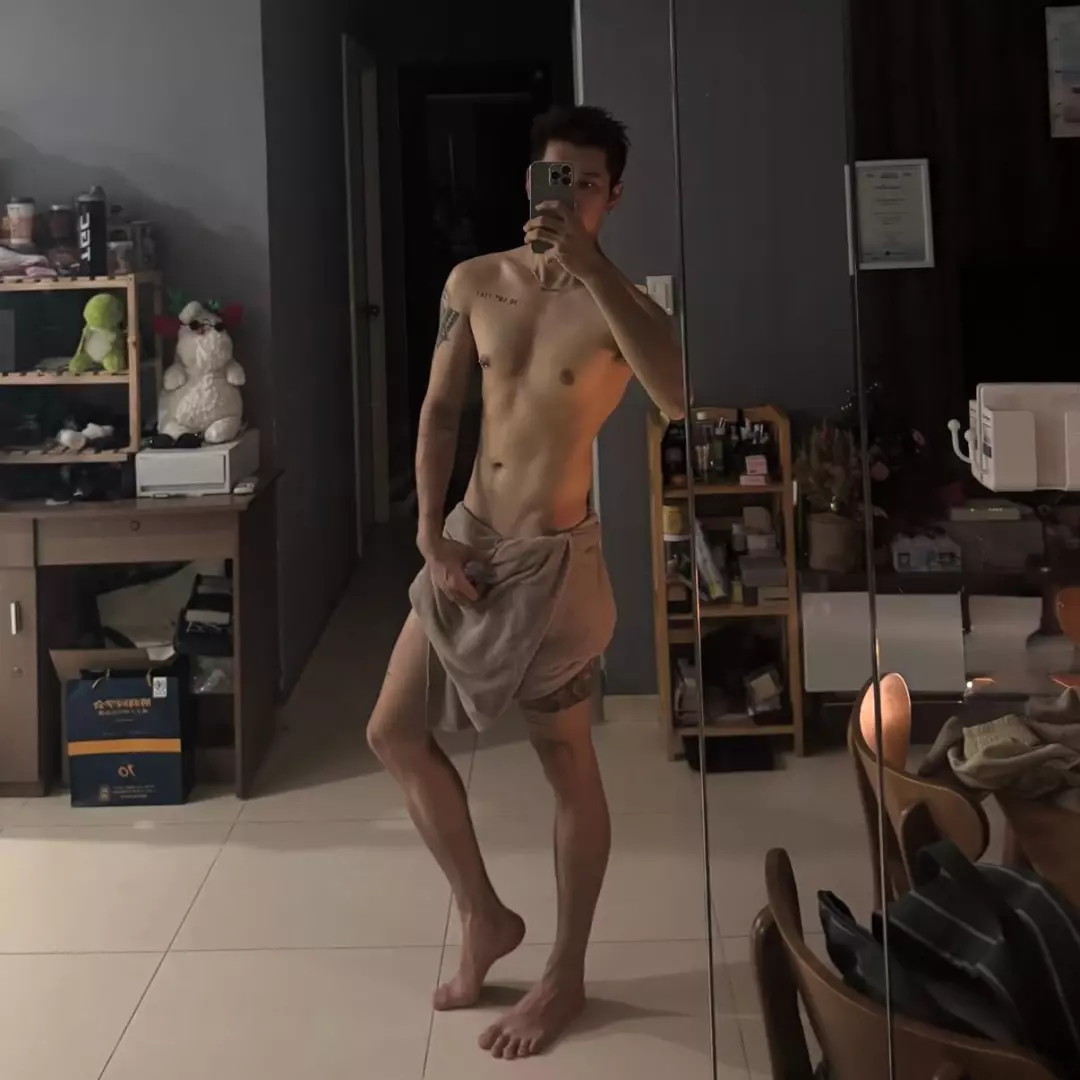 图片[5]-救命！这些肌肉帅哥，好看得要命 | 帅哥真人照片 | 男生头像-小蓝短视频