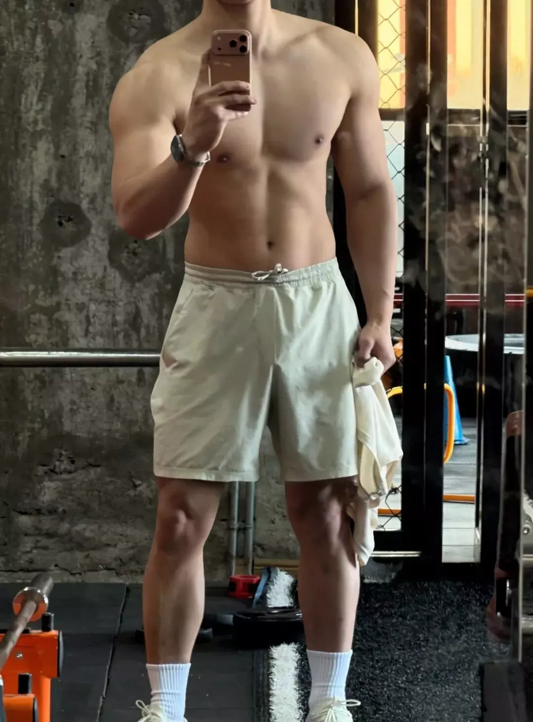 图片[9]-青岛189粗腿糙汉猛男被金主采访？这吃的也太好了....-小蓝短视频