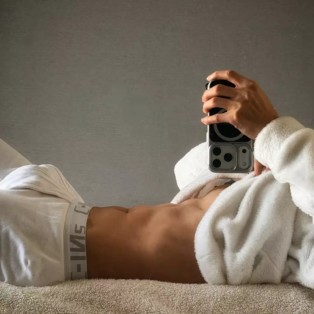 图片[8]-救命！这些肌肉帅哥，好看得要命 | 帅哥真人照片 | 男生头像-小蓝短视频