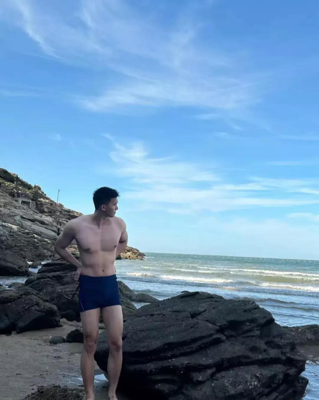 图片[12]-青岛189粗腿糙汉猛男被金主采访？这吃的也太好了....-小蓝短视频